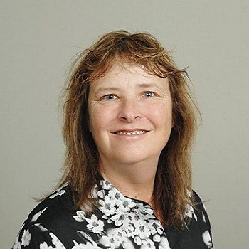 Jennifer Caseldine-Bracht